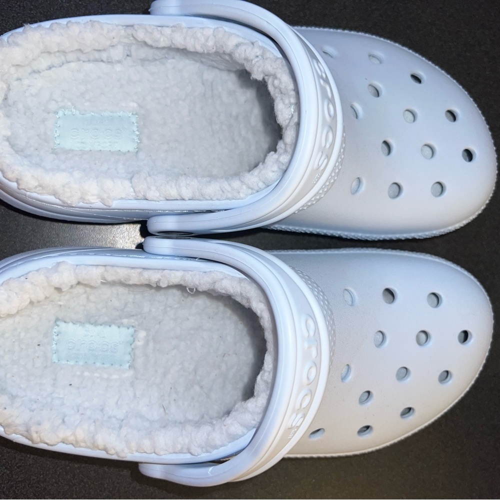 crocs - Picture 2 of 4